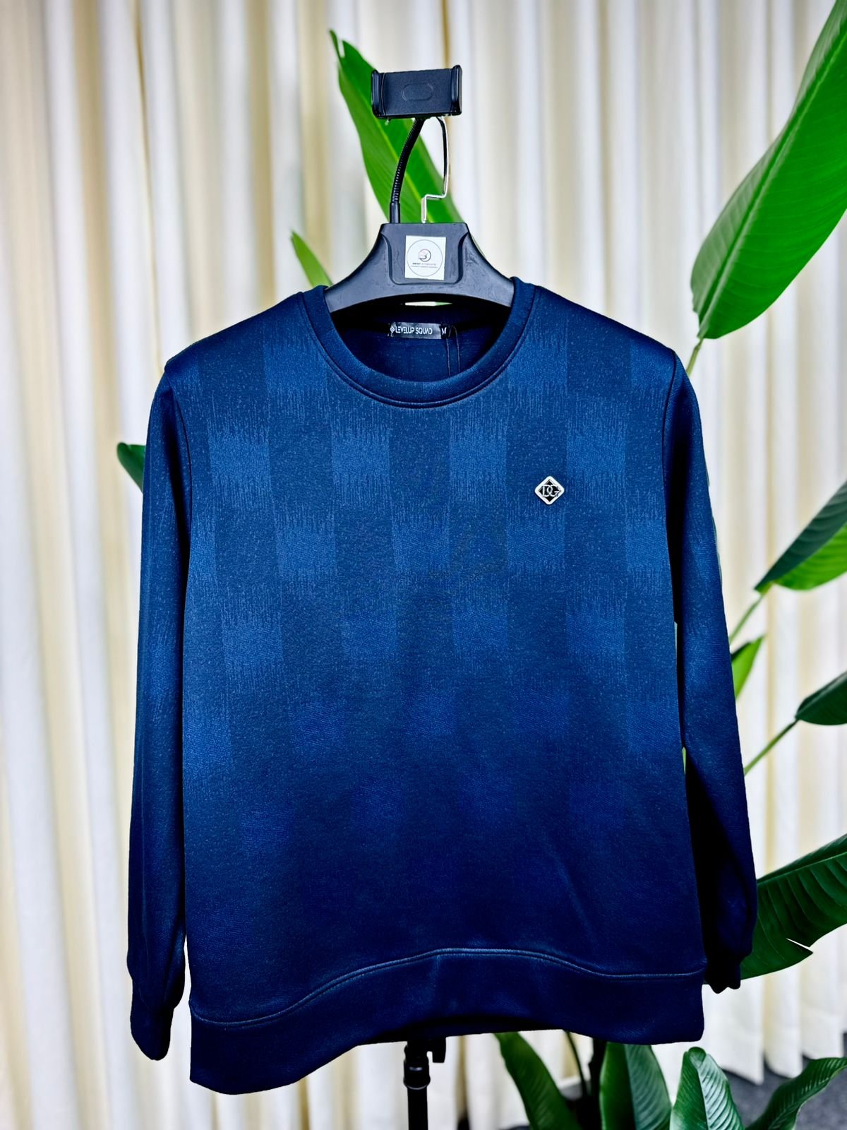 66ed27ea-8a4f-4655-90e9-a4cb0f27107d Sweat Shirt. - Image 1