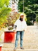 Trendy Hoodie. - Image 2