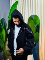 Trendy Hoodie. - Image 4